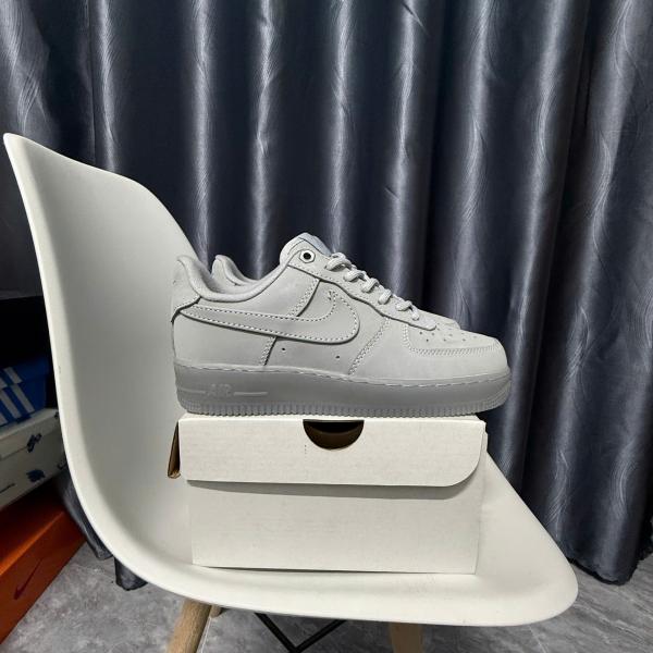 Giày Nike Air Force 1 ’07 Low WB ‘Triple Wolf Grey’