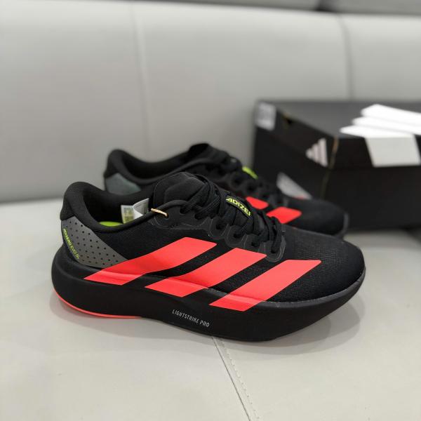 Giày Adidas Evo SL màu "đen" đỏ
