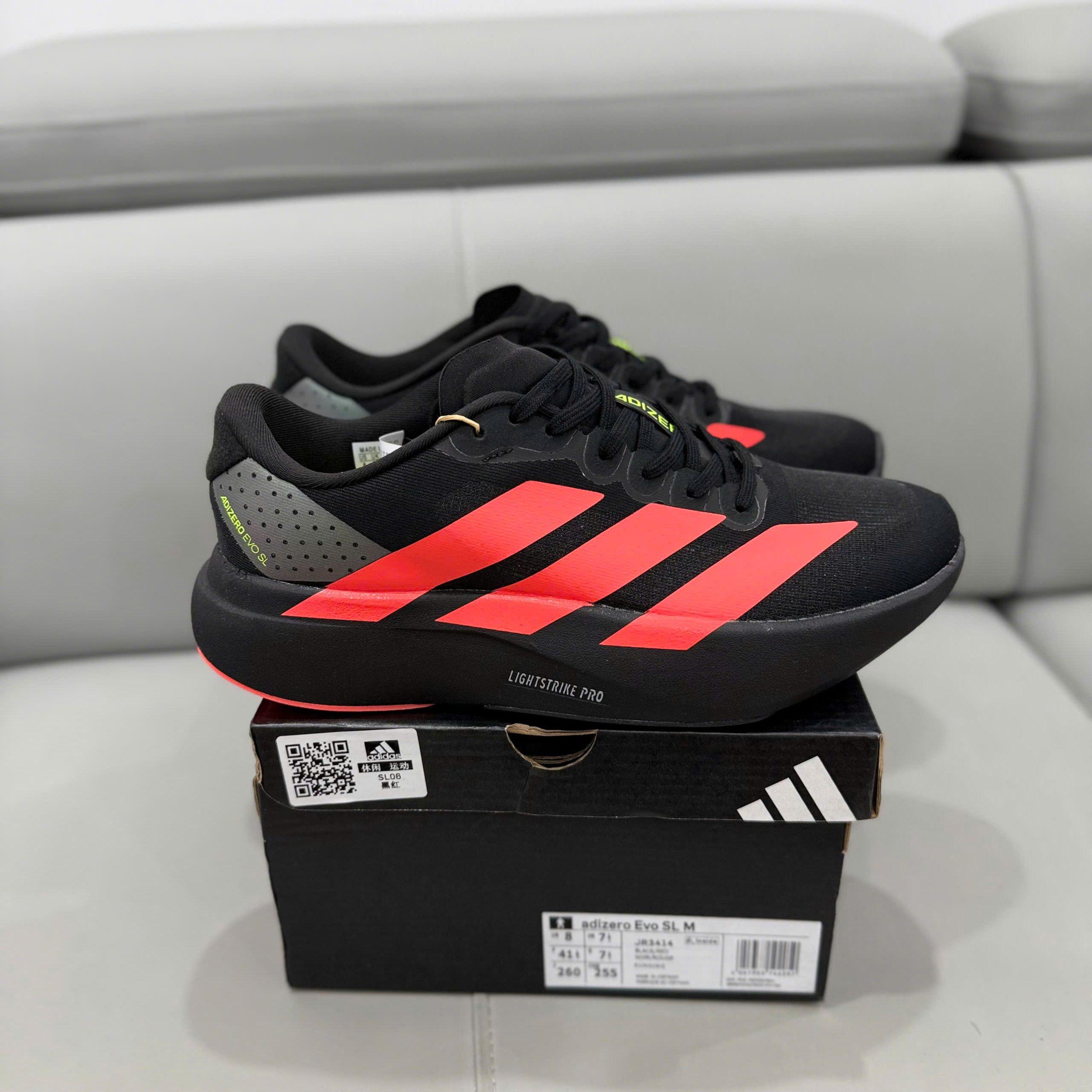 Giày Adidas Evo SL màu "đen" đỏ