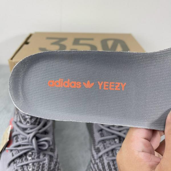 Giày Adidas Yzy350