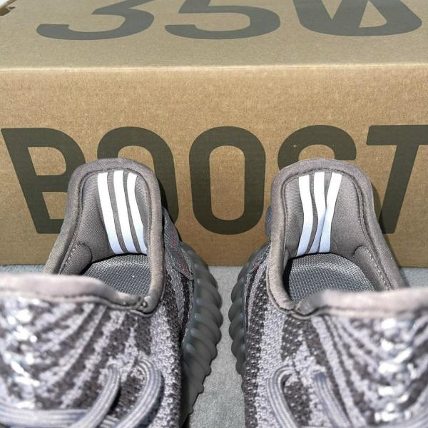 Giày Adidas Yzy350