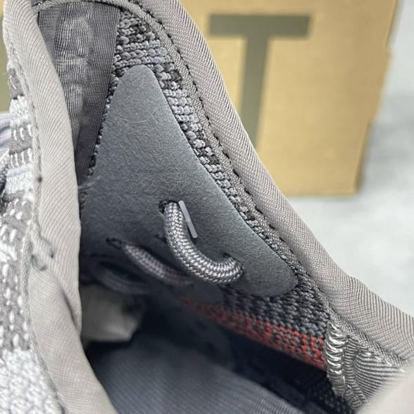 Giày Adidas Yzy350