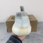 Giày Adidas Yzy350