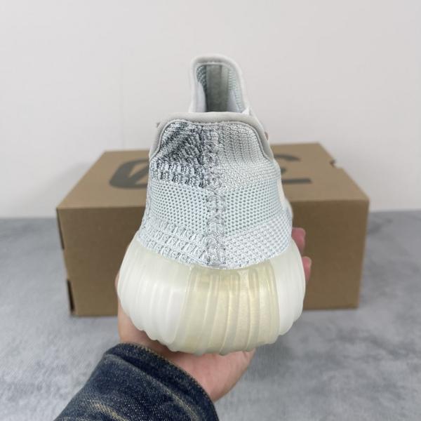 Giày Adidas Yzy350