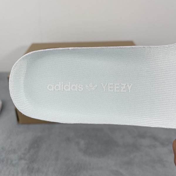 Giày Adidas Yzy350