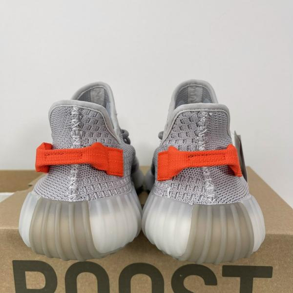 Giày Adidas Yzy350