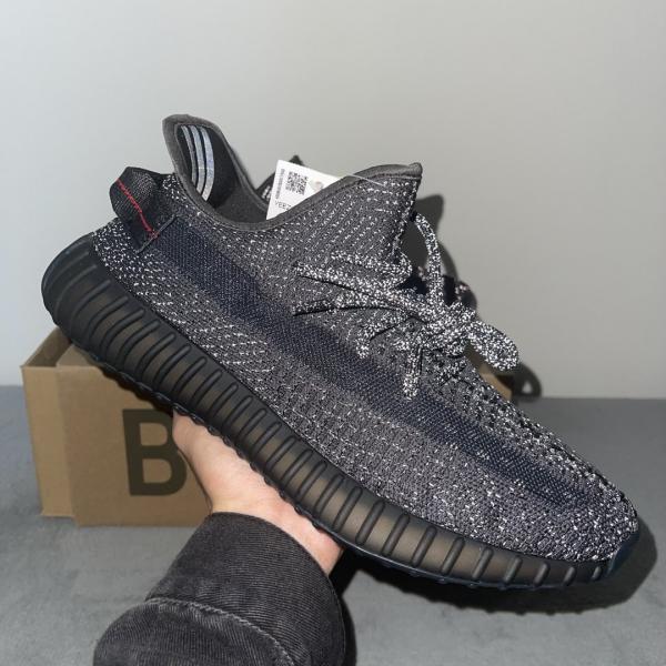 Giày Adidas Yzy350