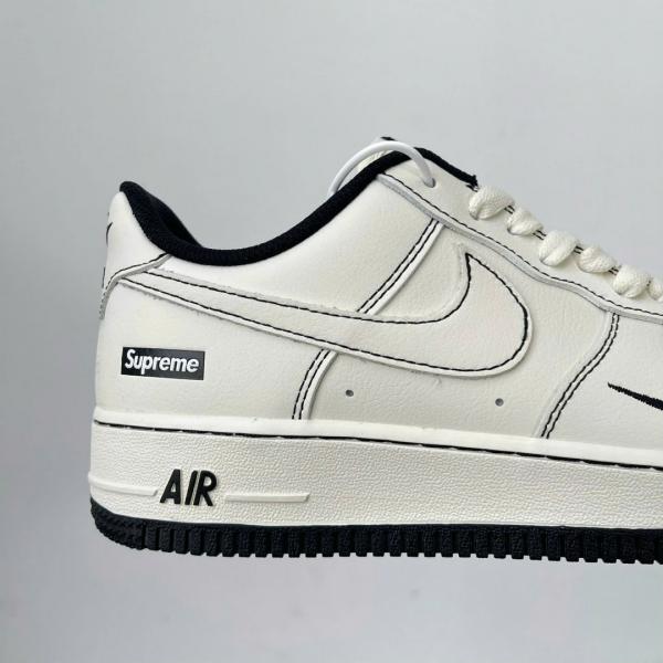 Giày Air Force 1 x Supreme Màu Trắng Viền Đen