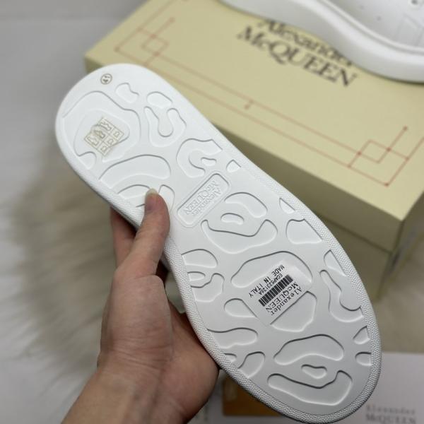 Giày Alexander McQueen Oversized Sneaker