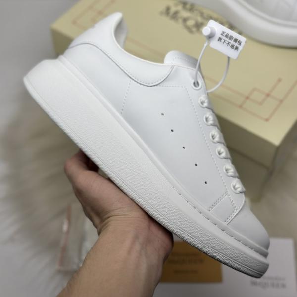 Giày Alexander McQueen Oversized Sneaker