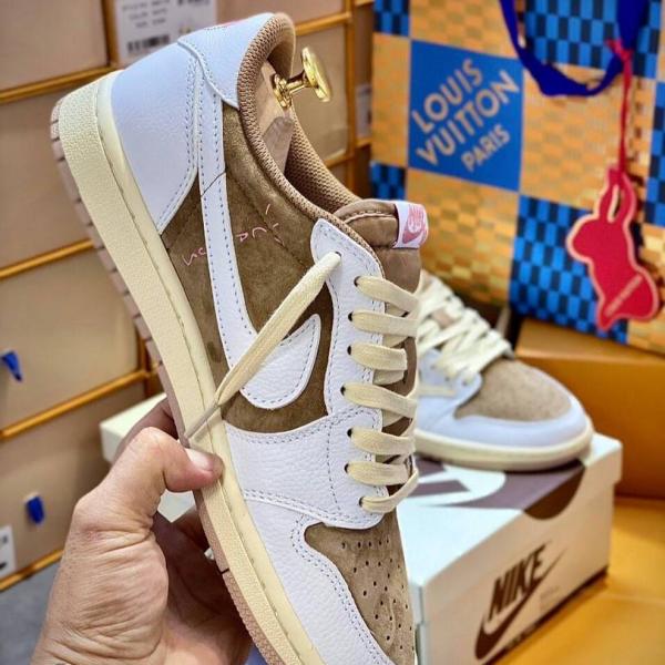 Giày Jordan 1 Low OG Travis Scott Brown Shy Like Auth