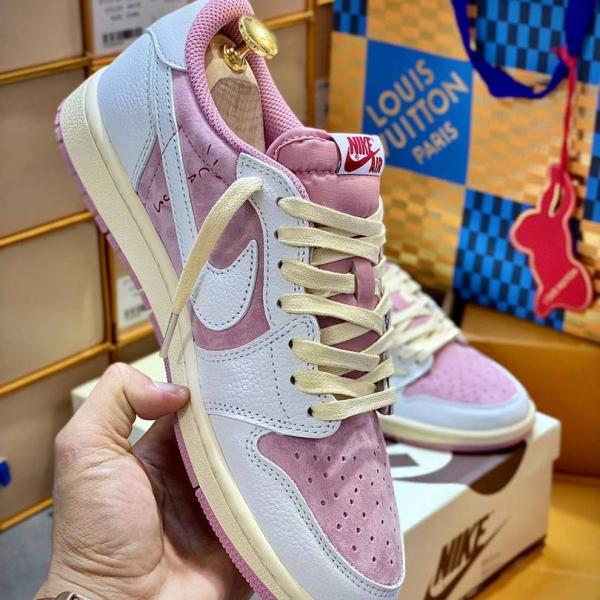Giày Jordan 1 Low OG Travis Scott Màu Hồng Shy Like Auth