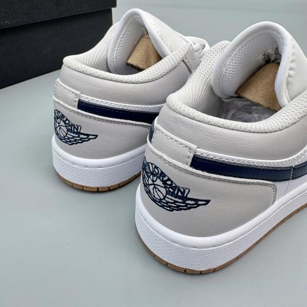 Giày Nike Air Jordan 1 Low ‘Georgetown’