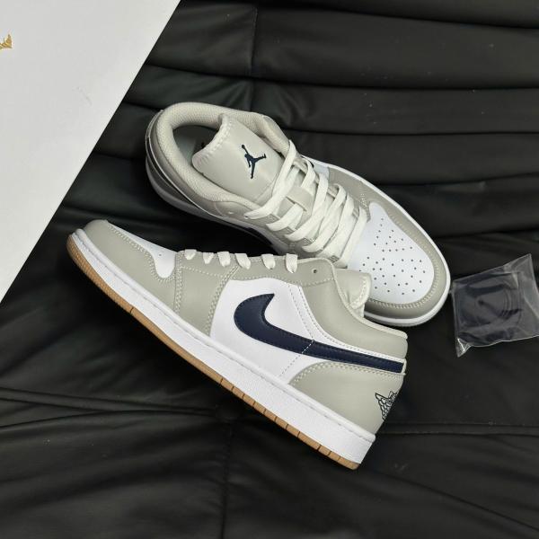 Giày Nike Air Jordan 1 Low ‘Georgetown’