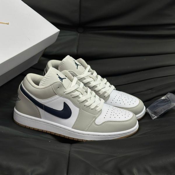 Giày Nike Air Jordan 1 Low ‘Georgetown’