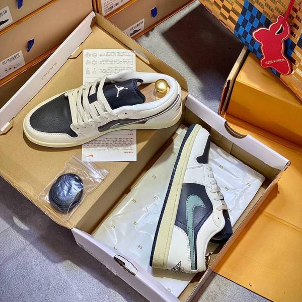 Giày  Nike Air Jordan 1 Low Jade Smoke Like Auth
