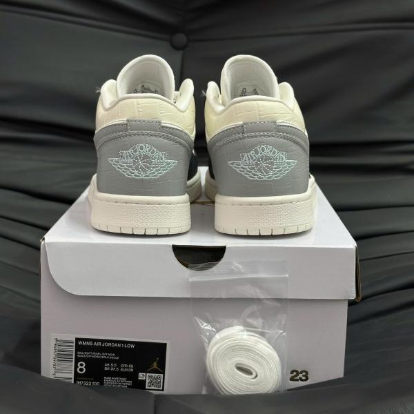 Giày Nike Air Jordan 1 Low ‘Sail Light Smoke Grey’
