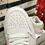Giày Nike Air Jordan 1 Low White Swosh Gold