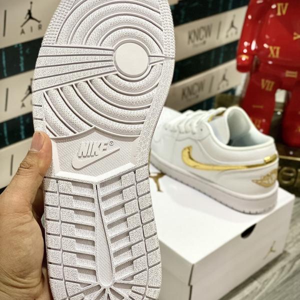 Giày Nike Air Jordan 1 Low White Swosh Gold