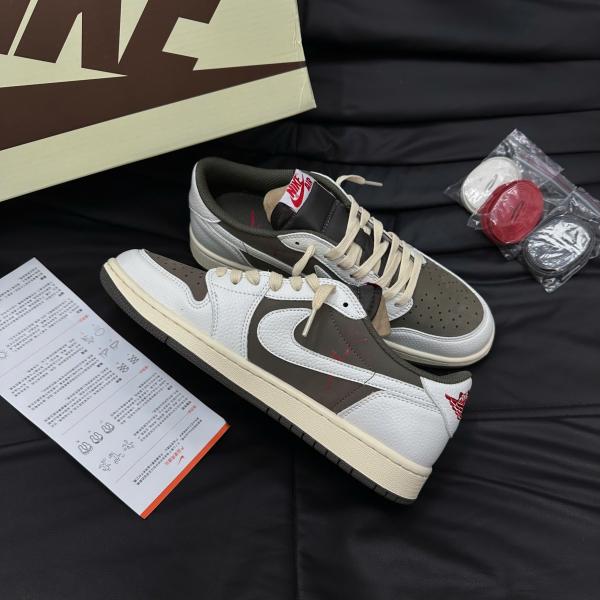 Giày Nike Air Jordan 1 Low x Travis Scott ‘Sail and Ridgerock’