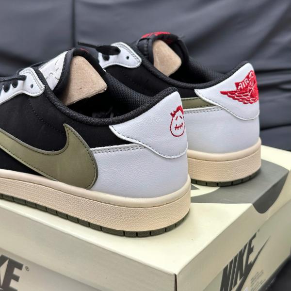 Giày Nike Travis Scott x Air Jordan 1 Low OG “Olive”