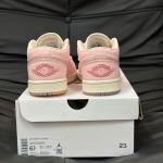 Giày Nike Wmns Air Jordan 1 Low SE ‘Mighty Swooshers’