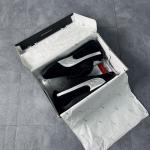 Supreme Hanes Tagless Tees (Black/White)