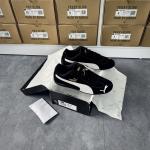 Supreme Hanes Tagless Tees (Black/White)