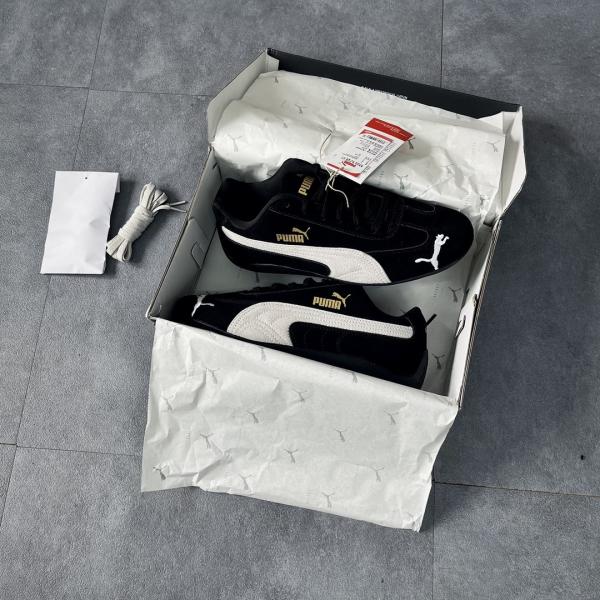 Supreme Hanes Tagless Tees (Black/White)
