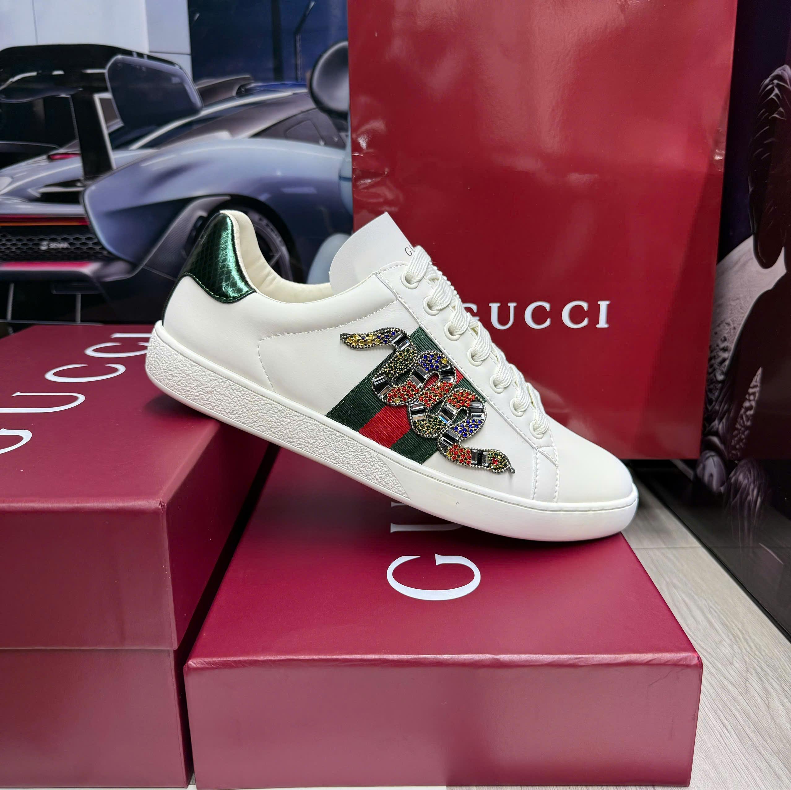 Giày Sneaker Gucci WMNS Ace Rắn Đá