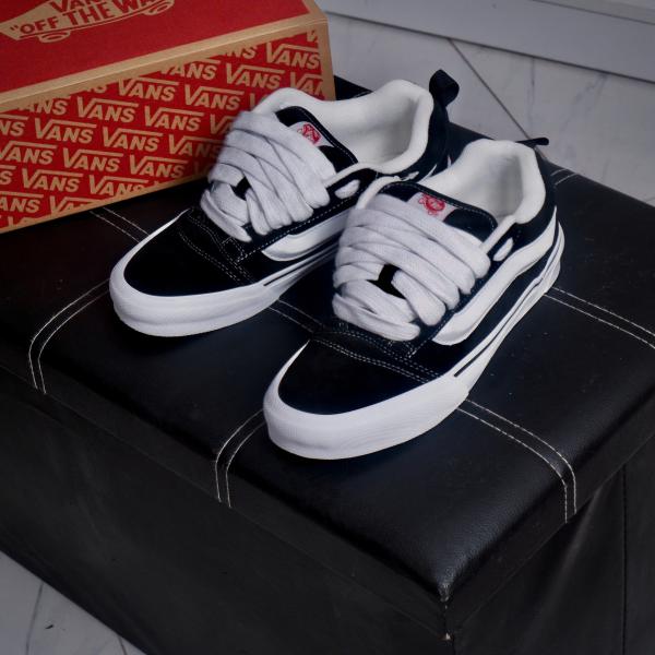 Vans Knu-Skool ‘Black White’