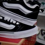 Vans Knu-Skool ‘Black White’