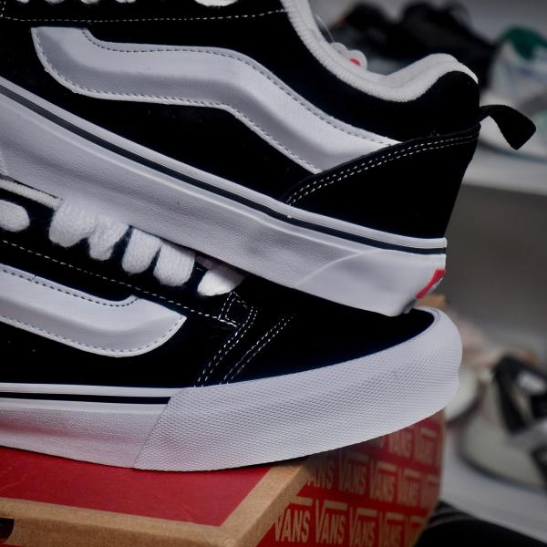 Vans Knu-Skool ‘Black White’