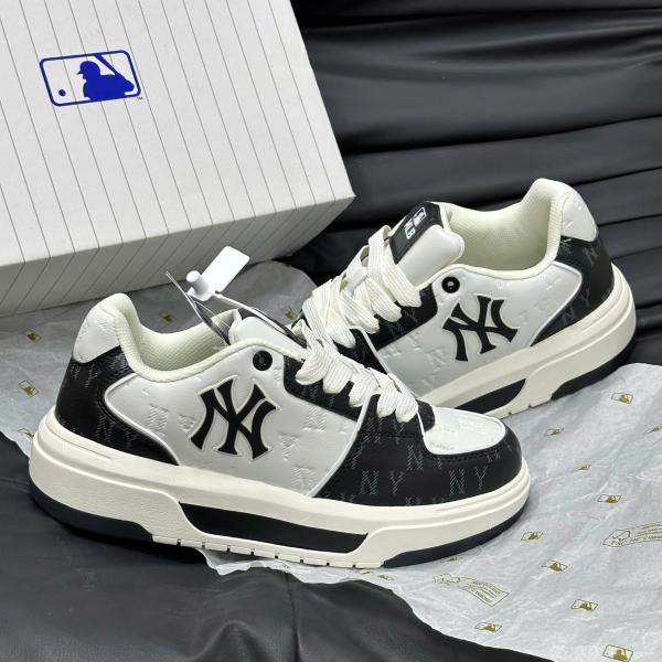 MLB - Giày sneakers unisex cổ thấp Chunky Liner Embo Monogram Best Quality