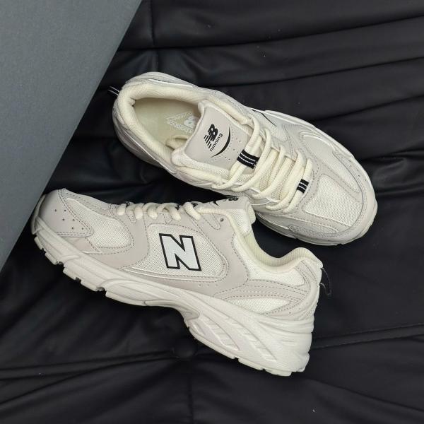 New Balance 530 Ivory
