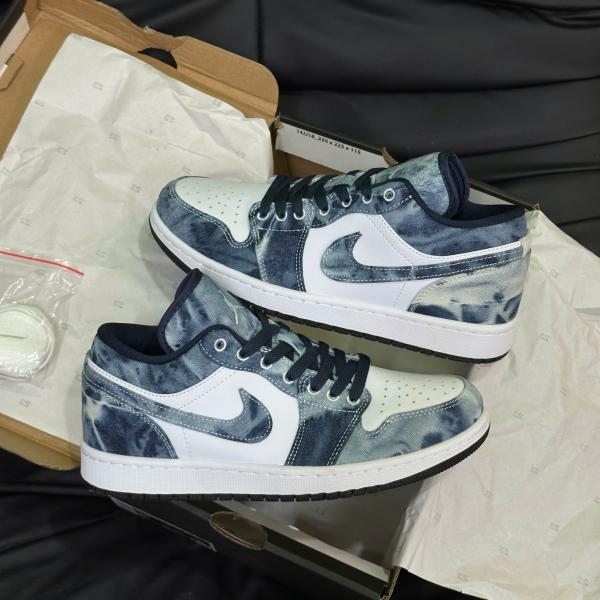 Giày Nike Air Jordan 1 Low SE ‘Washed Denim’