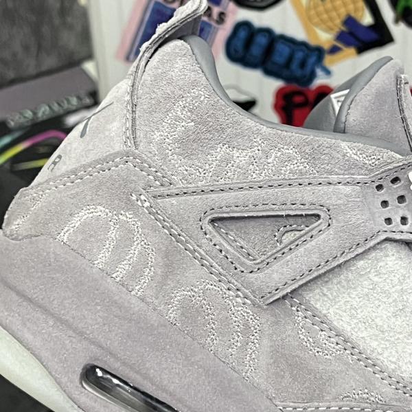 Giày Nike Air Jordan 4 Retro Kaws Best Quality