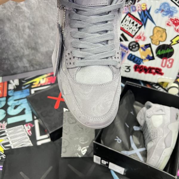 Giày Nike Air Jordan 4 Retro Kaws Best Quality