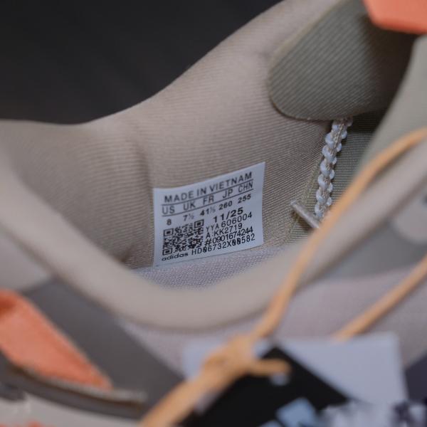 Giày Adidas
