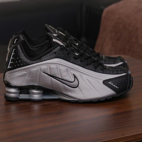 Nike Shox R4 Metallic Silver Black