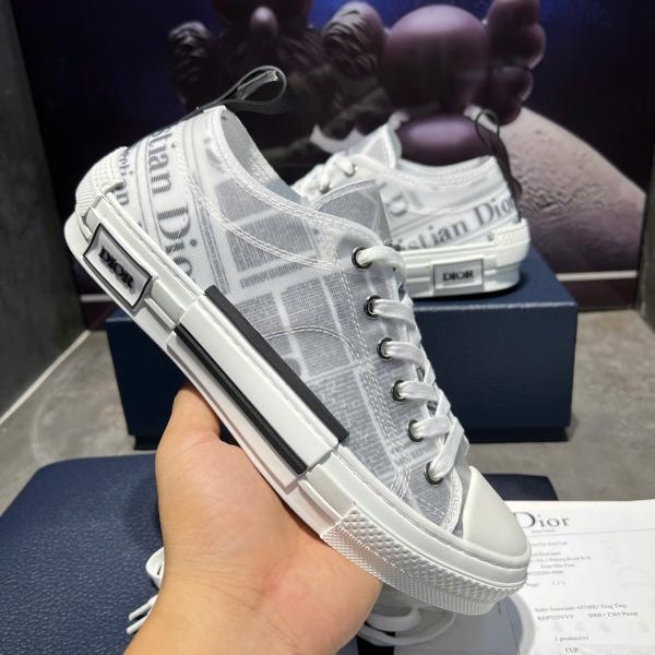 Giày Dior X Kaws B23 Daniel Arsham Low Newspaper Like Auth