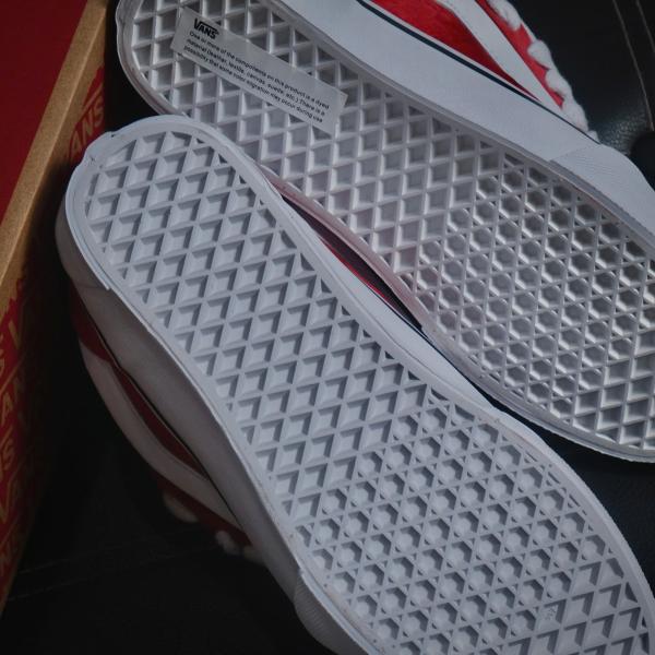 Giày Vans Knu Skool ‘Red’