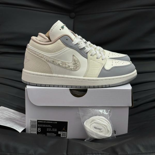 Giày Nike Air Jordan 1 Low ‘Sail Soft Pearl Like Auth