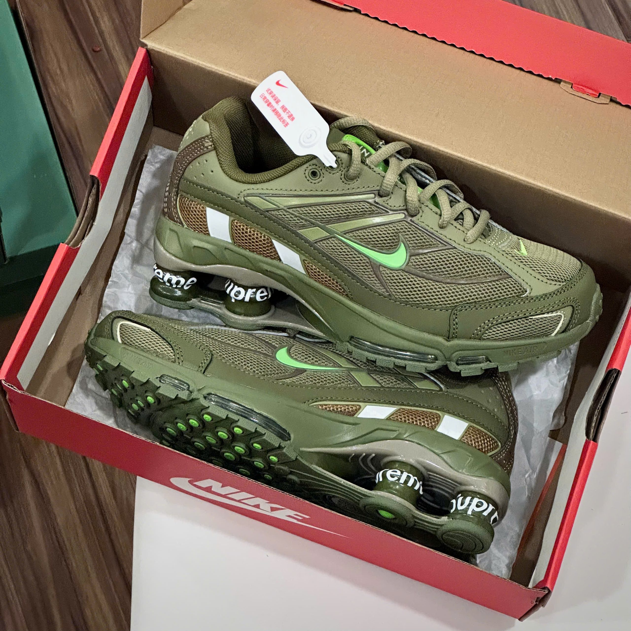 nike-shox-ride-2-supreme-neutral-olive-electric-green00005