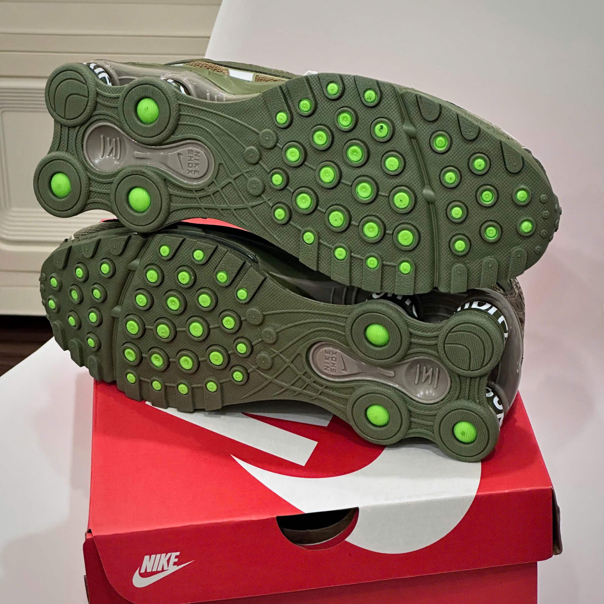 nike-shox-ride-2-supreme-neutral-olive-electric-green00010