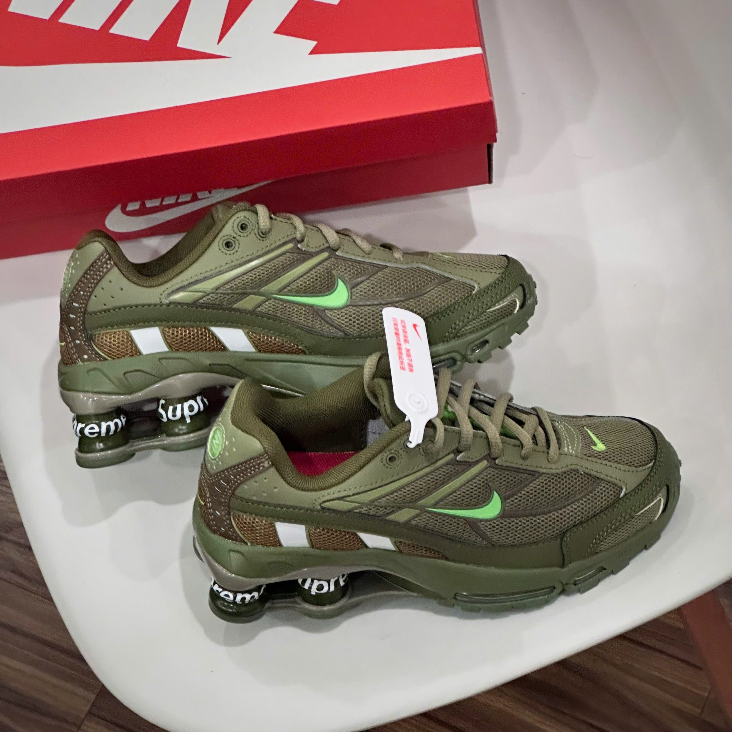 nike-shox-ride-2-supreme-neutral-olive-electric-green00011