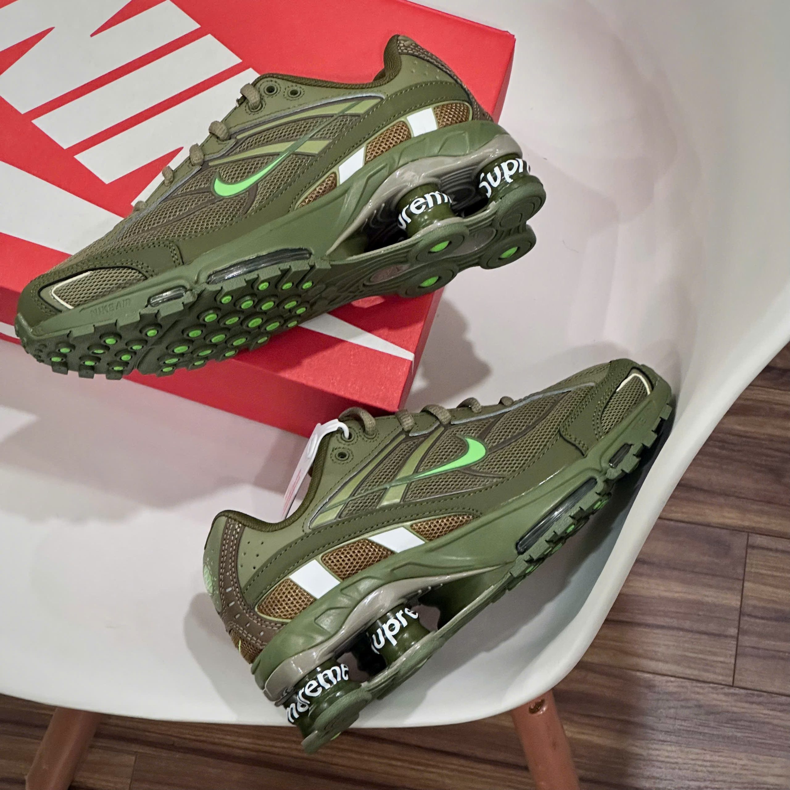 nike-shox-ride-2-supreme-neutral-olive-electric-green00013