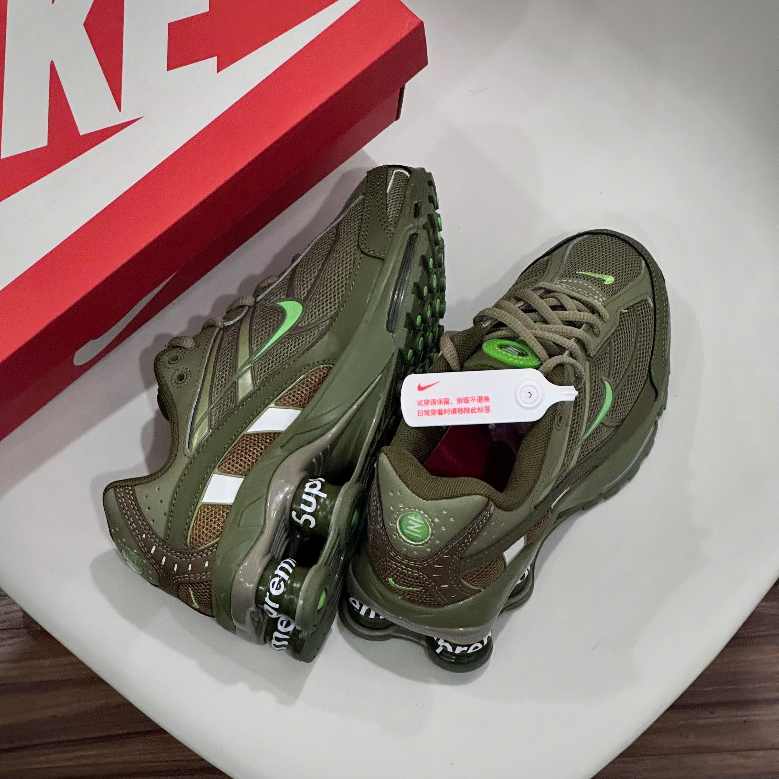 nike-shox-ride-2-supreme-neutral-olive-electric-green00018
